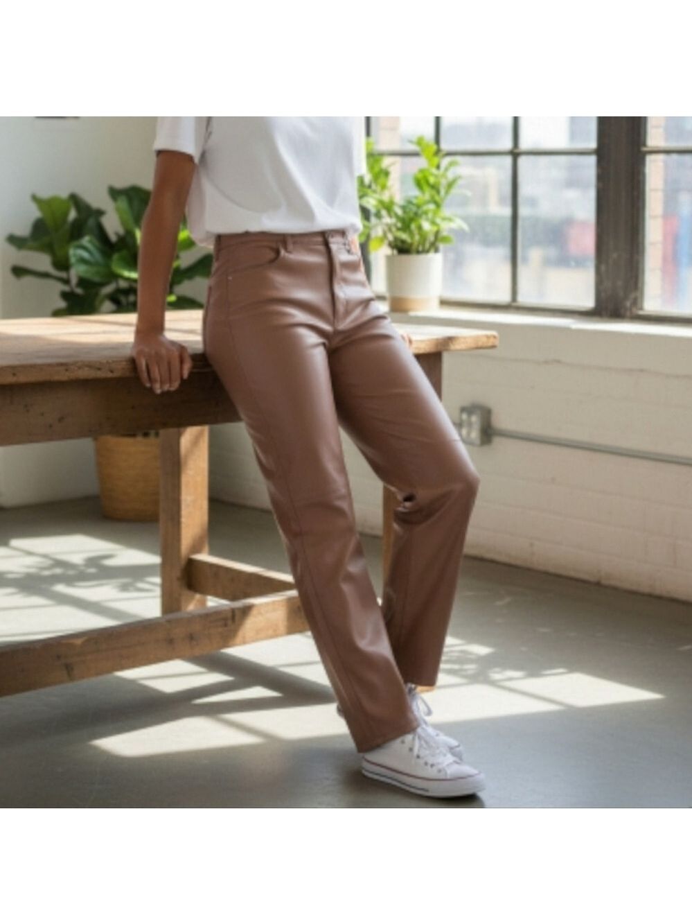 Abercrombie The 90s Straight Ultra High Rise Faux Leather Pants Curve Love 31